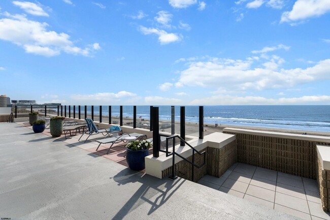 Building Photo - 3101 Boardwalk