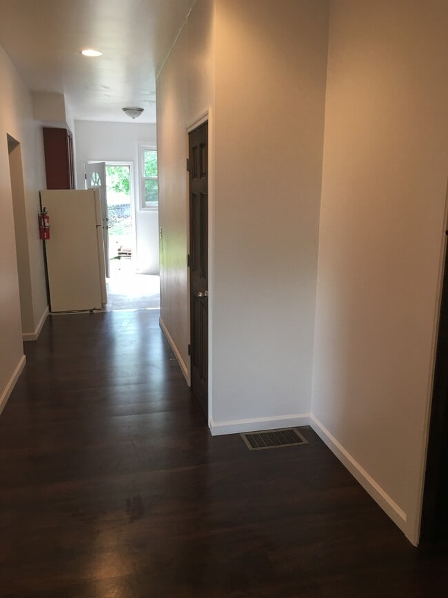 Building Photo - 3306 Iowa St