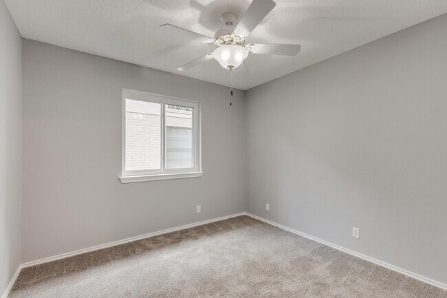Building Photo - 16809 Bailey Jean Dr