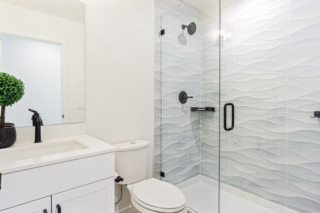 Building Photo - Montlake Townhome