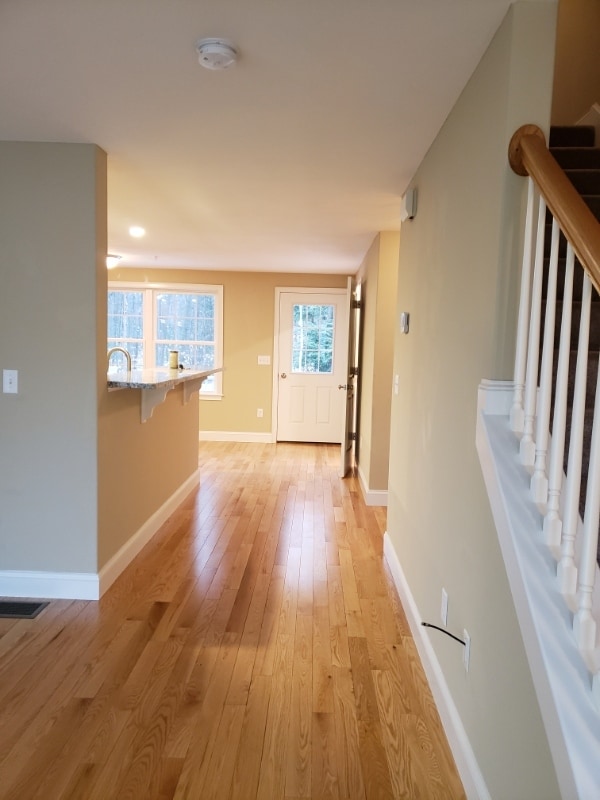 Building Photo - 10 Cardigan Ct