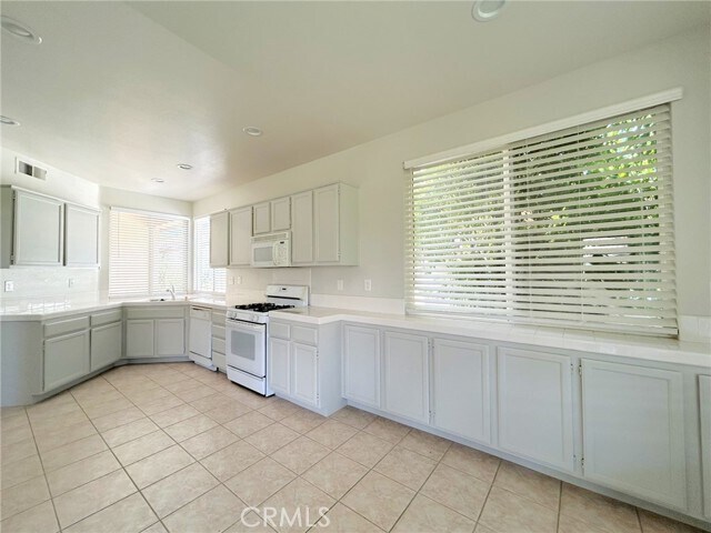 Building Photo - 5793 Orange Tree Ave