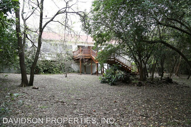 Building Photo - 3 br, 2 bath House - 628 Terrell Rd.