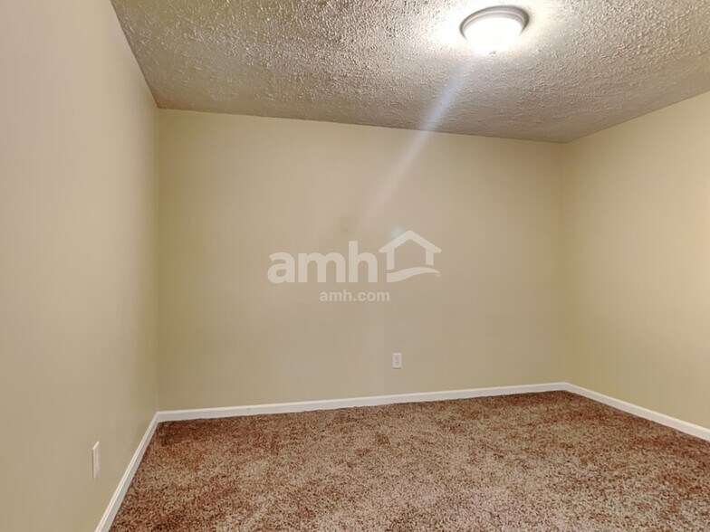 Building Photo - 1106 Brookstone Dr