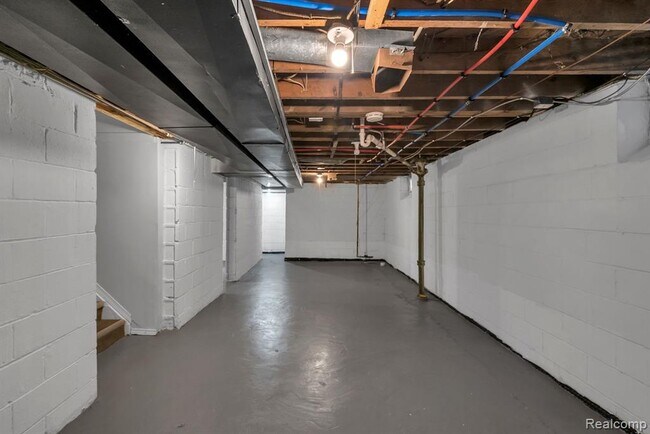 Building Photo - 1109 Shadowlawn St