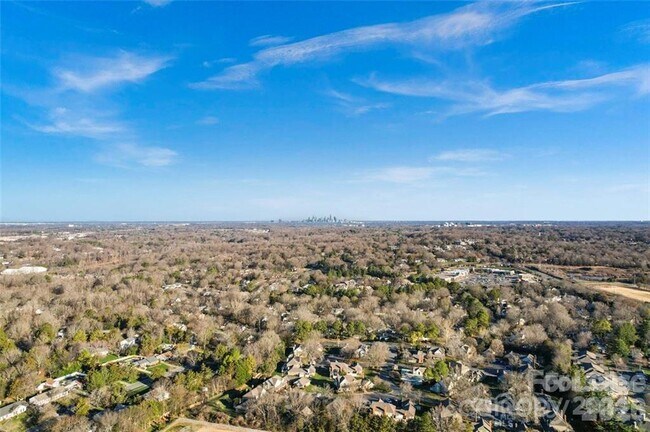 Building Photo - 2745 Von Thuringer Ct