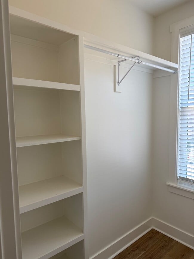 Building Photo - 2023 Rosemary Street