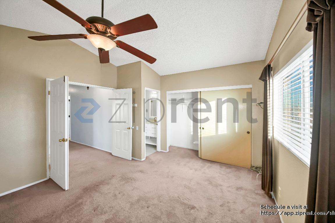 Building Photo - 16285 Barbee St