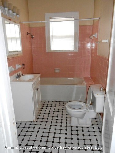 Building Photo - 3 br, 1 bath House - 254 Prospect St.