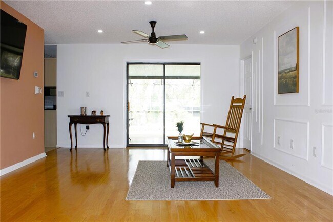 Building Photo - 3201 Bartlett St