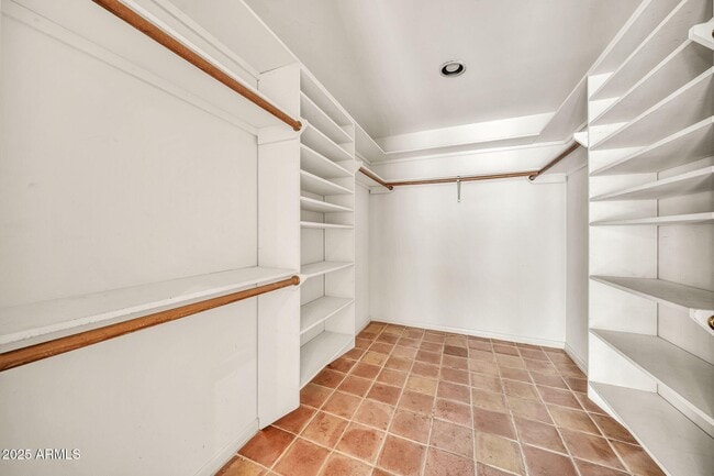 Building Photo - 4531 E Quartz Mountain Rd