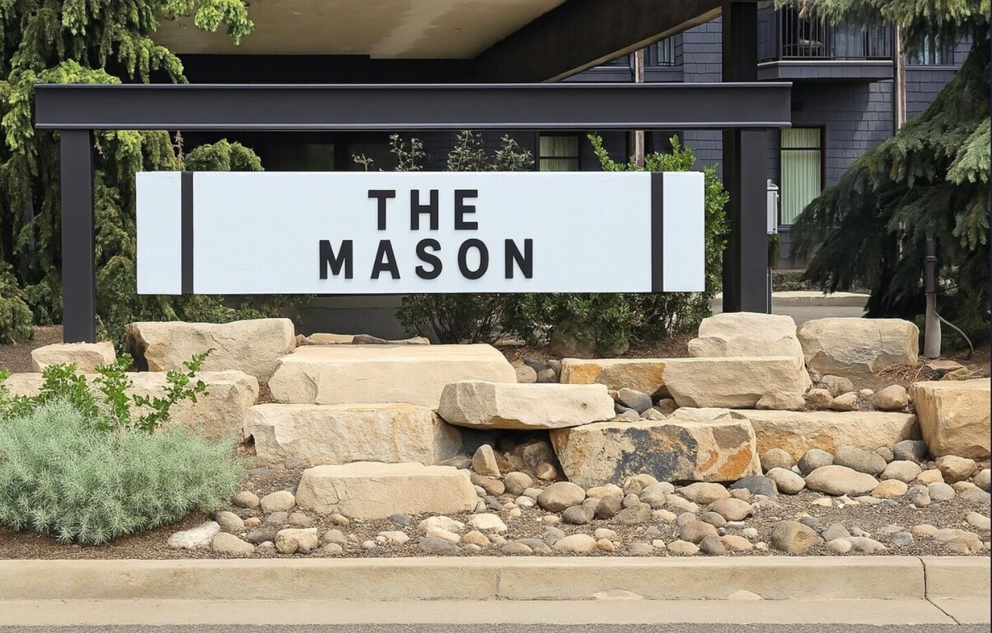 Building Photo - 1364 W Stillwater Dr