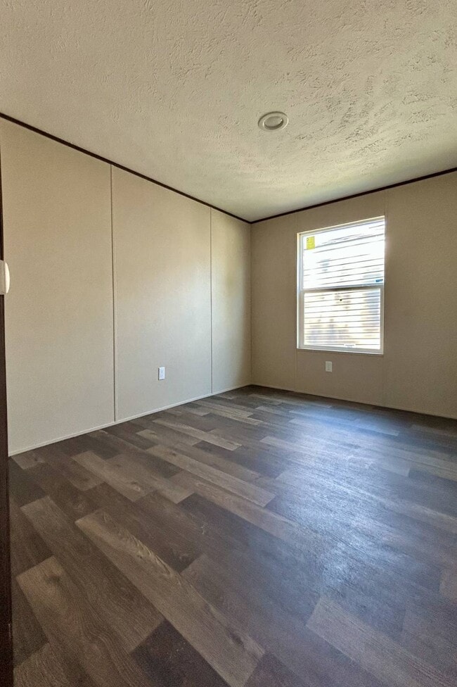 Building Photo - 87 Harvest Cir