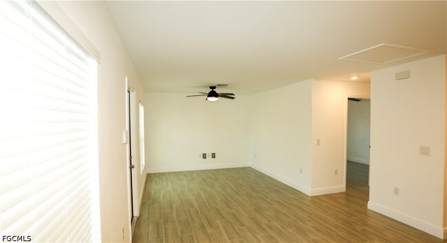 Building Photo - 917 Graystone Ave