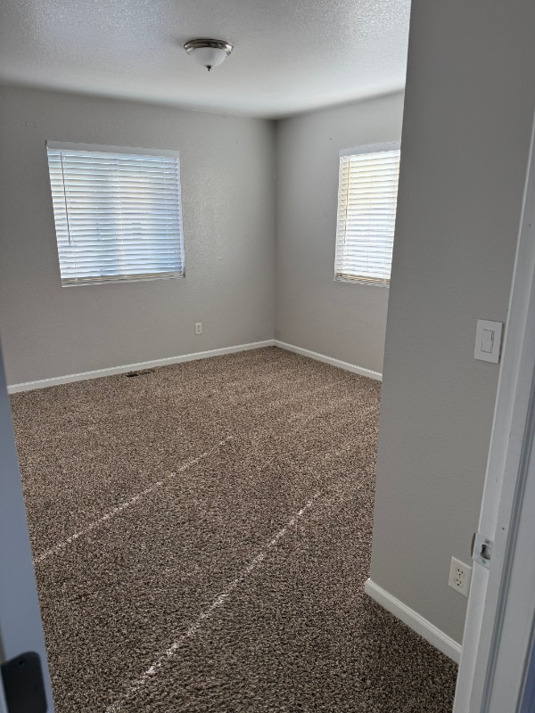 Building Photo - 609 Dinwoody Way