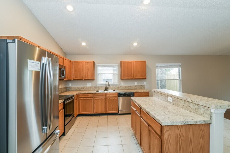 Building Photo - 295 Turtle Dove Dr