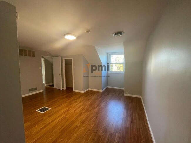 Building Photo - 8000 Lake Shore Dr