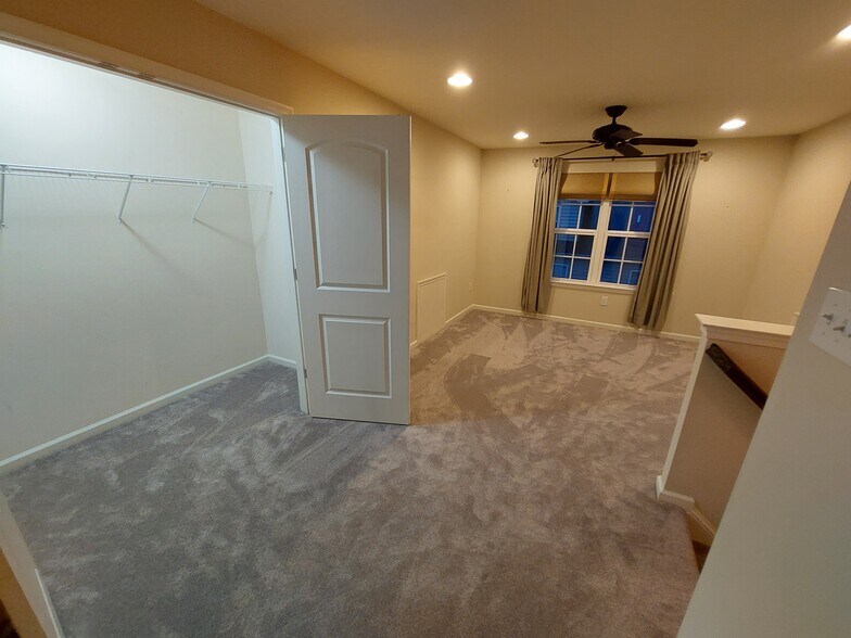 Building Photo - 3845 Jacob Stout Rd