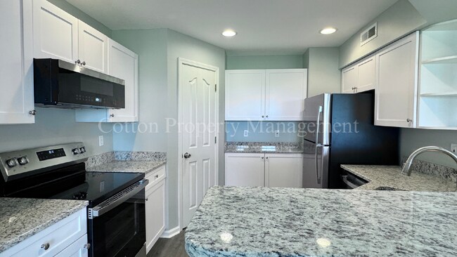Building Photo - LEASING SPECIAL - Ask about our 1 month Re...