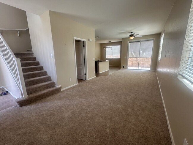 Building Photo - UPGRADE TO THIS GILBERT TWO STORY 4 BEDROOM HOME WITH A 2 CAR GARAGE AND SMALL YARD.