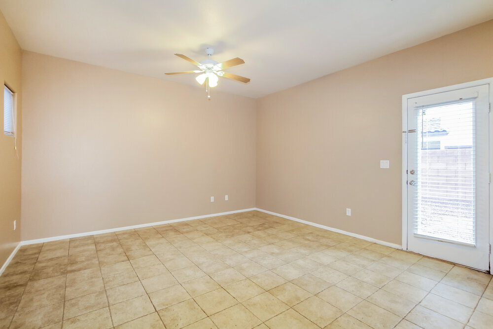 Building Photo - 3545 Terraza Mar Ave