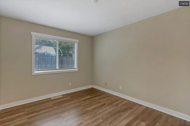 Building Photo - Updated 3 Bedroom Home In Wonderful South ...