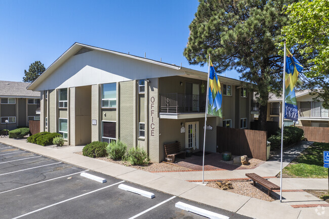 Building Photo - North Park Apartments