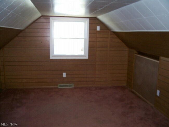 Building Photo - 25701 Richards Ave