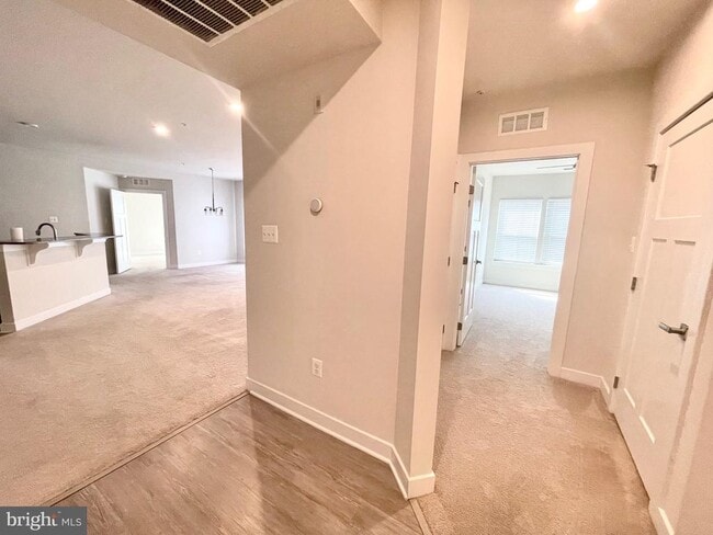Building Photo - 5742 Meadowood St