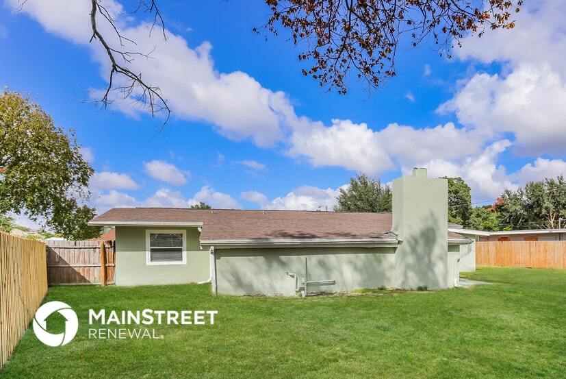 Building Photo - 5709 Ridgeway Dr