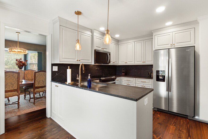 Building Photo - 408 Kemp Dr