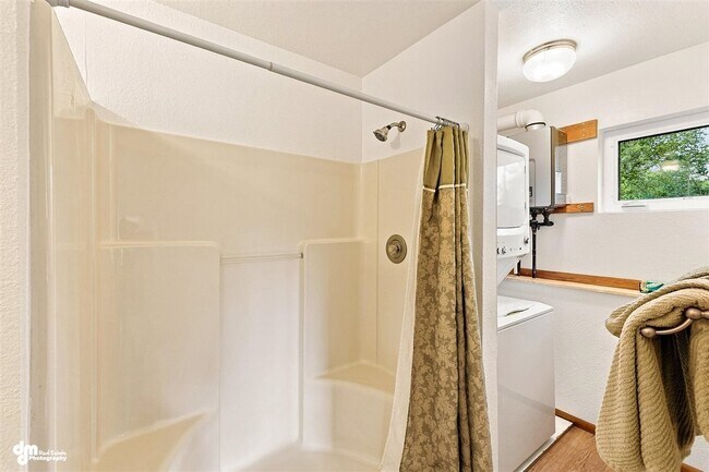 Building Photo - 6830 E Toller Ct