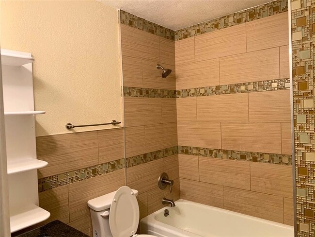 Building Photo - 4905 Richmond Ave