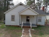 Building Photo - Affordable cozy 2 bedroom, 1-bathroom hous...