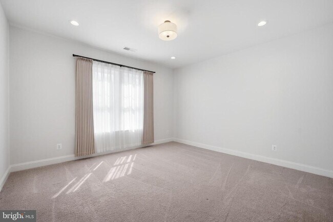 Building Photo - 6203 Mori St