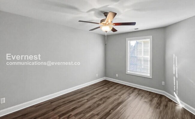 Building Photo - 5316 Roosevelt Rd