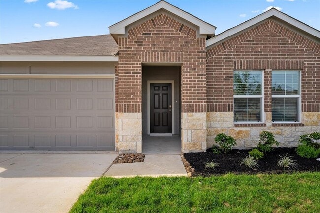 Building Photo - 1641 Lilyturf Rd