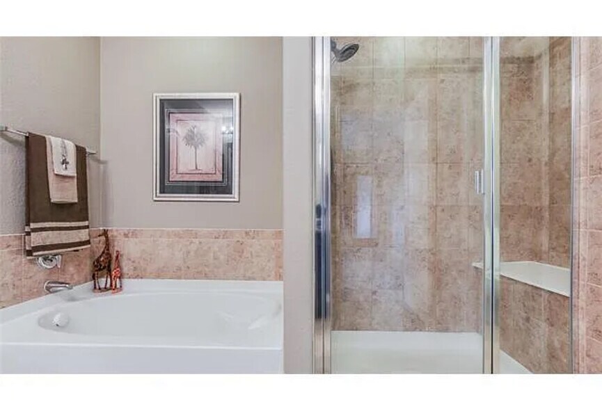Building Photo - 15437 Coopers Hawk Ct