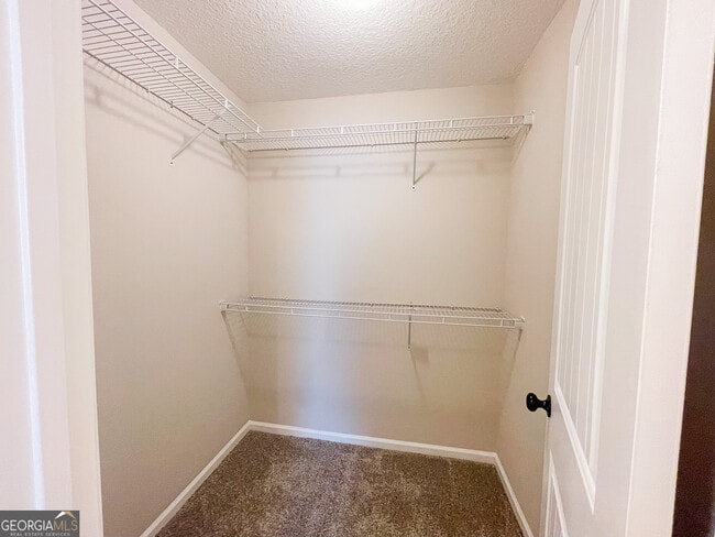 Building Photo - 546 Deerchase Ct