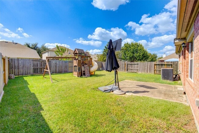 Building Photo - 5711 Kenwood