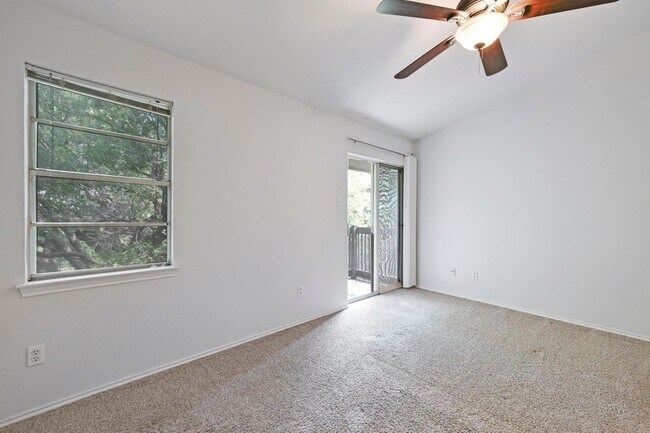 Building Photo - 1815 River Crossing Cir