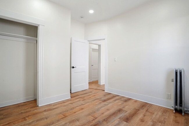 Building Photo - 47 Marshall St