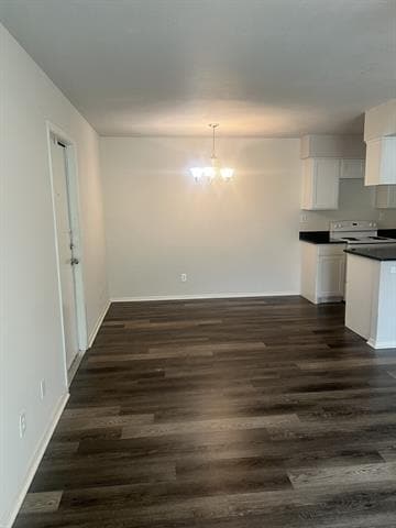 Building Photo - 532 Canary Ln