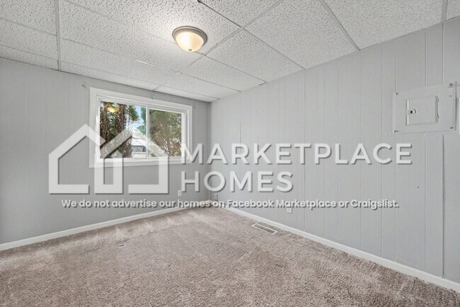 Building Photo - 7432 Beech Ave
