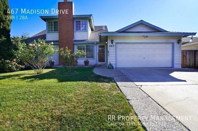 Primary Photo - Spacious Home in Beautiful Blossom Valley ...