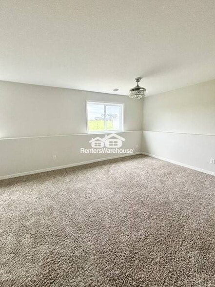Building Photo - 4634 9th St NE