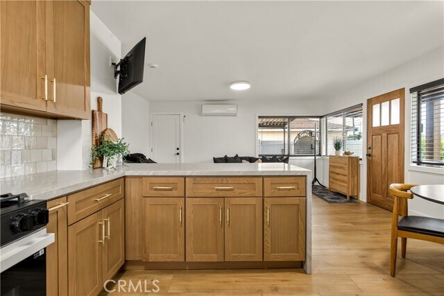 Building Photo - 23813 Catskill Ave
