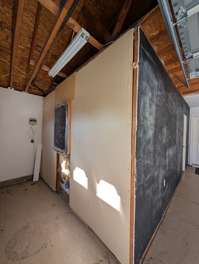 Building Photo - BEAUTIFUL SINGLE FAMILY HOME IN FOLSOM!