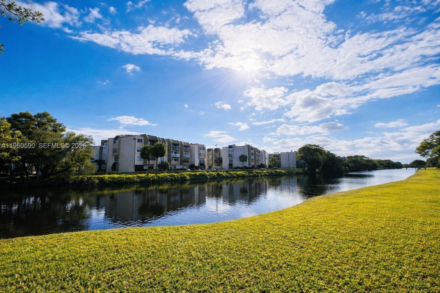 Building Photo - 7703 Camino Real