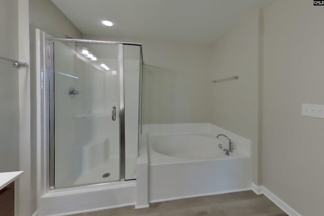 Building Photo - 437 Eastfair Dr